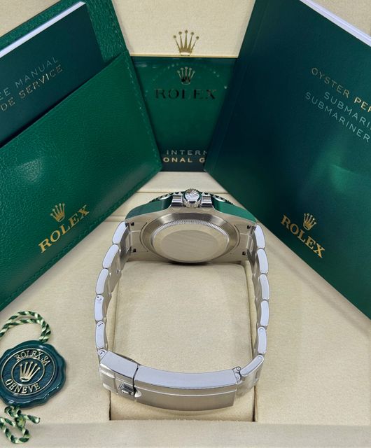 Rolex Submariner 124060 Image 4